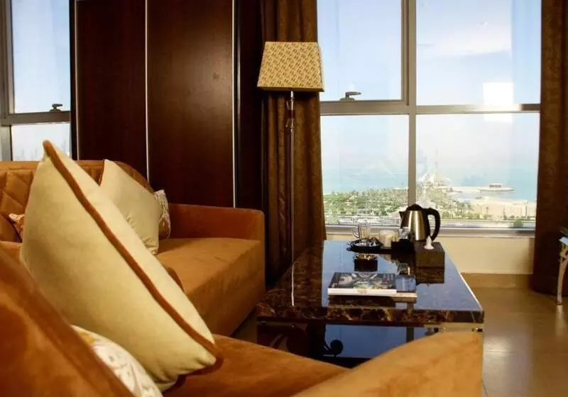 Laguna Hotel Suites