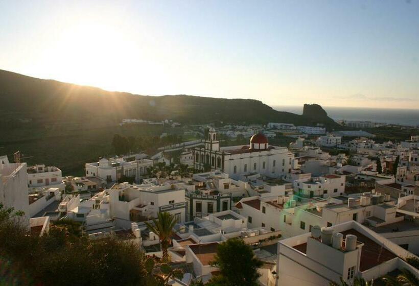 بنسيون Casa Luna