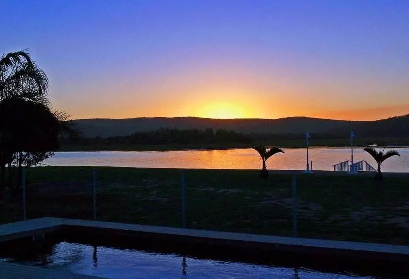 Majatalo Kowie River Guest House