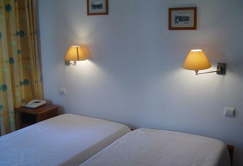 پانسیون Residencial Popular