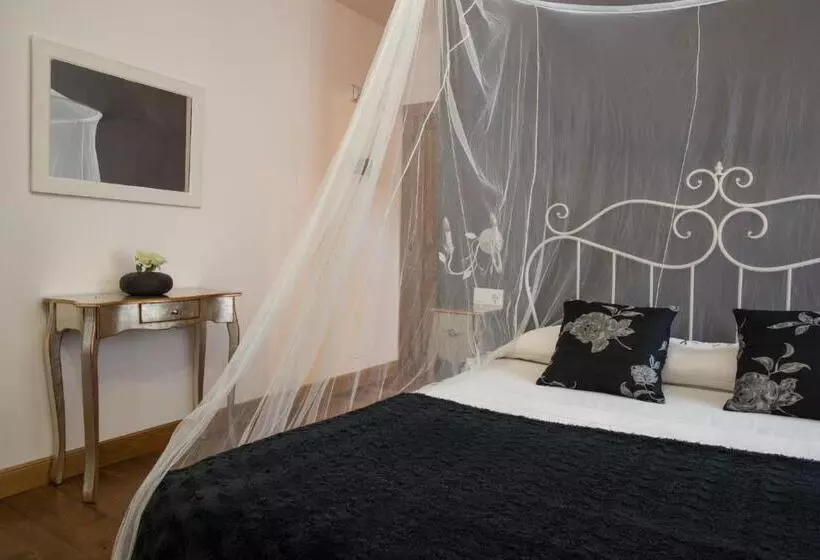 ペンション Trisileja En Posada La Busta