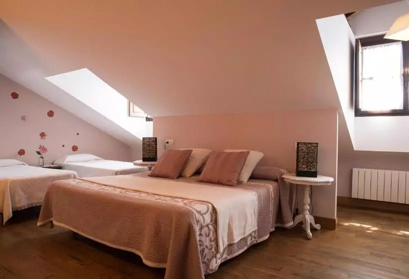 ペンション Trisileja En Posada La Busta