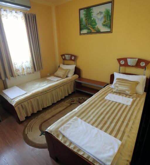 پانسیون Villa Atina