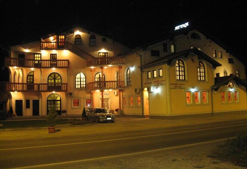 پانسیون Villa Atina