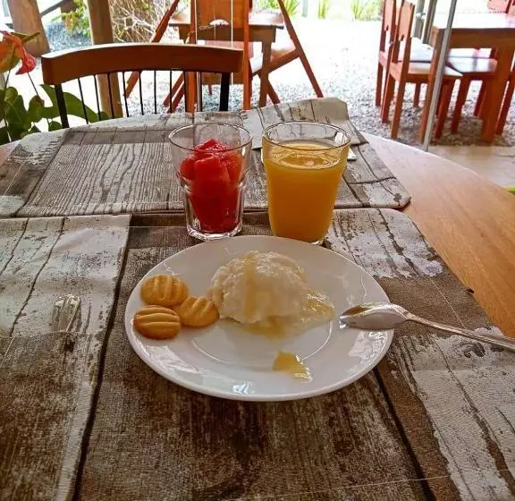 Pousada Residenzial Cariocare