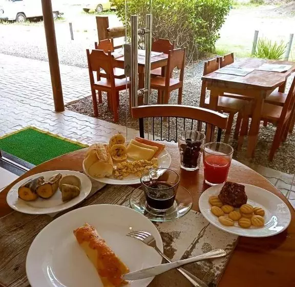 Pousada Residenzial Cariocare