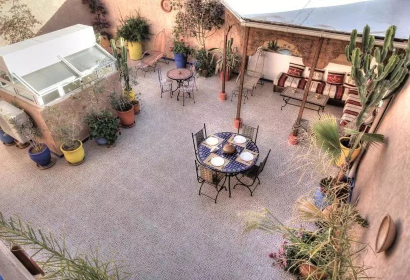 ریاض Maison Du Soleil