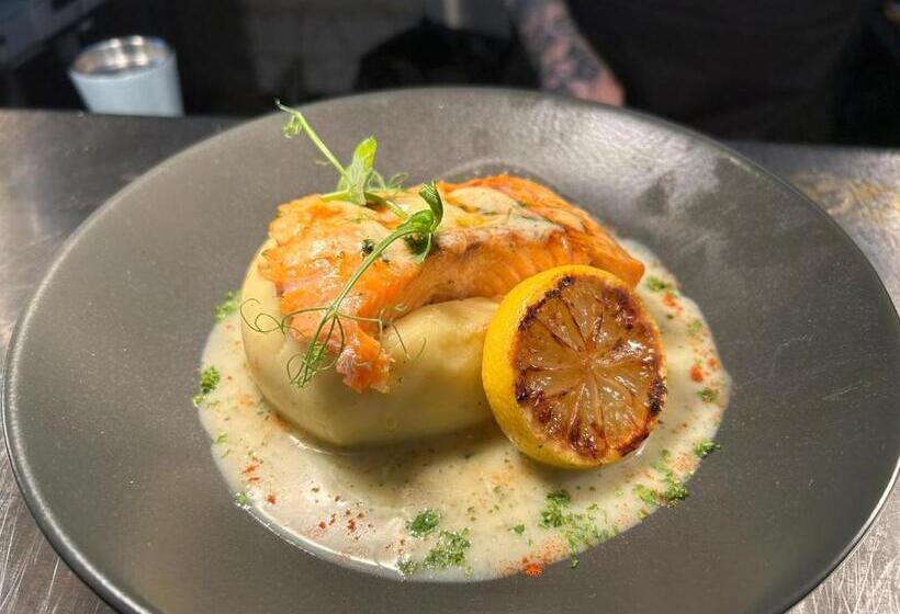 فندق صغير Kings Arms