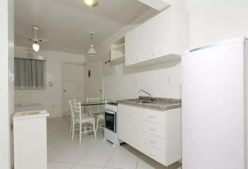 هتل Bombinhas Tourist Apart