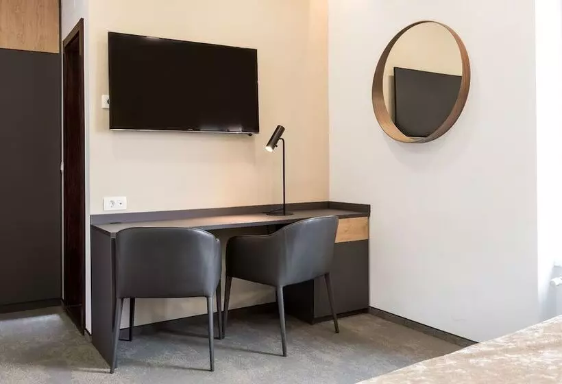 پانسیون Garni Hotel Cirman