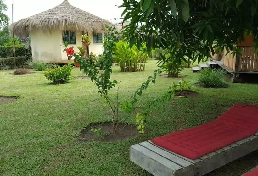 پانسیون Eden Lodge Kribi