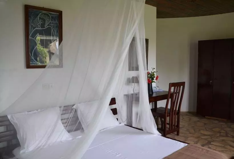 پانسیون Eden Lodge Kribi