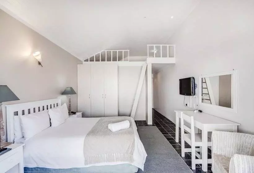 ペンション First Avenue Guesthouse