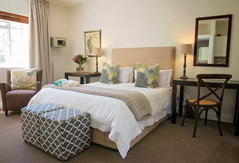 ペンション First Avenue Guesthouse