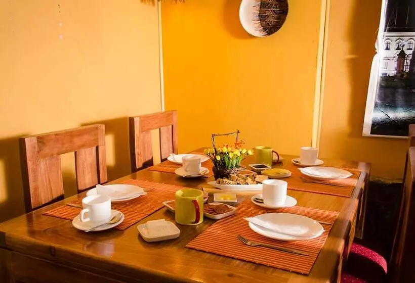 ペンション Hostal Del Aguila