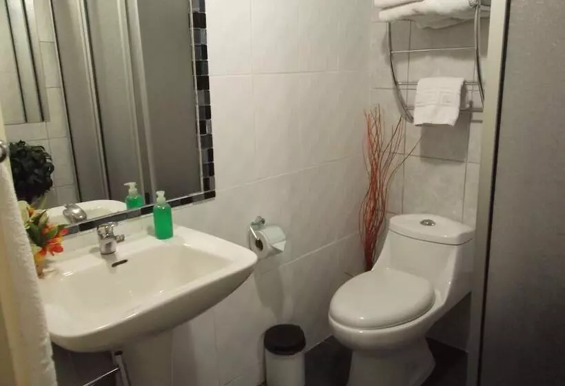 ペンション Hostal Del Aguila