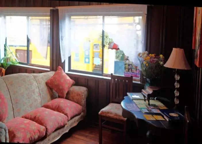 ペンション Hostal Del Muelle