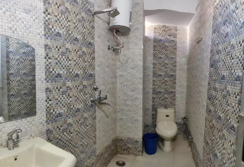 پانسیون Jagat Villa Guest House