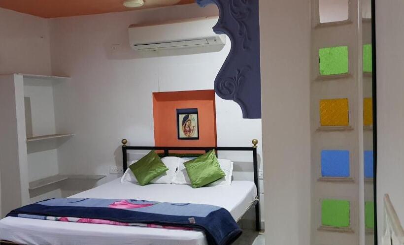 Пансион Jagat Villa Guest House