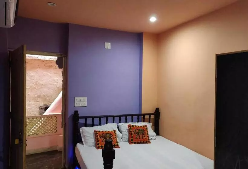 پانسیون Jagat Villa Guest House