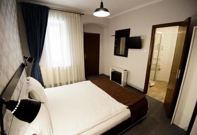 بنسيون Residence Piata Sfatului