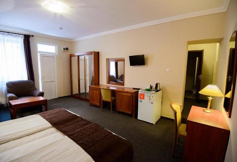 بنسيون Residence Piata Sfatului