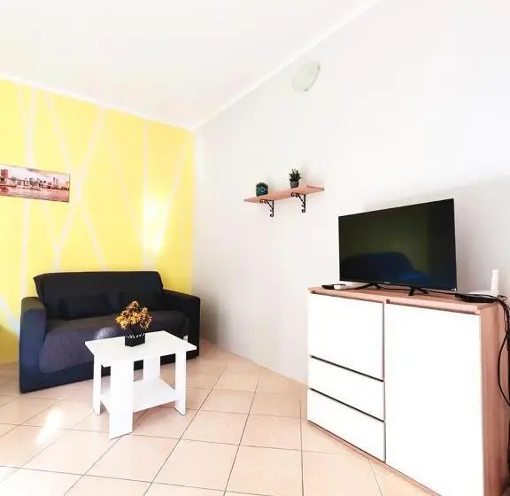 پانسیون Altura Rooms & Apartments