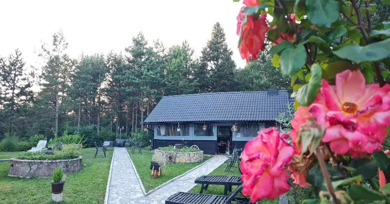 Hotelli House Zeljko