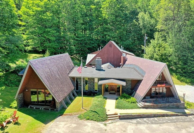 호텔 The Birch Ridge: European Room #8   King Suite In Killington, Vermont. Hot Tub. 1 Bedroom Home