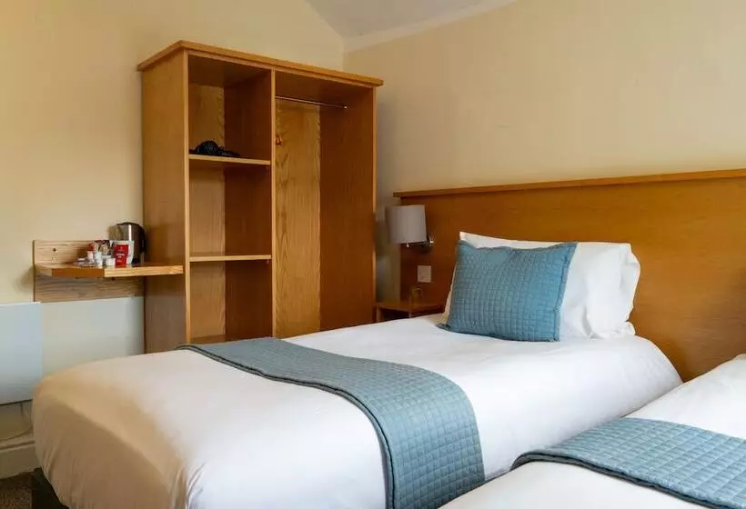 Majatalo Castle Court