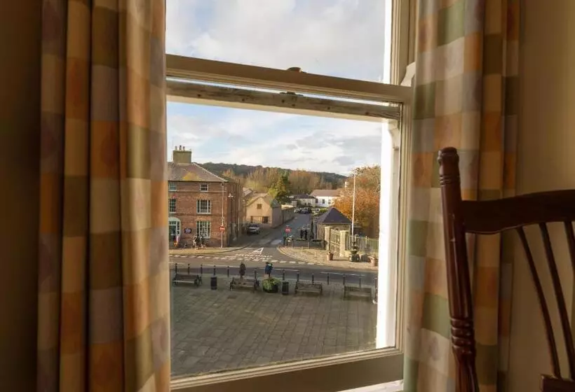 Majatalo Castle Court