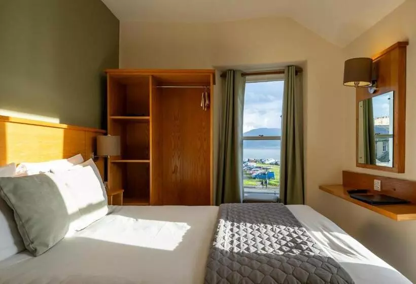 Majatalo Castle Court