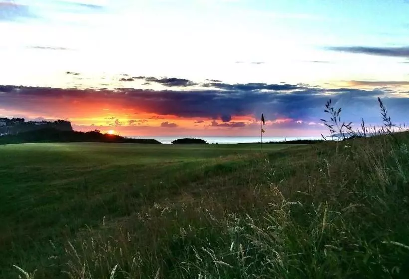 Majatalo Crockatinney Guest House