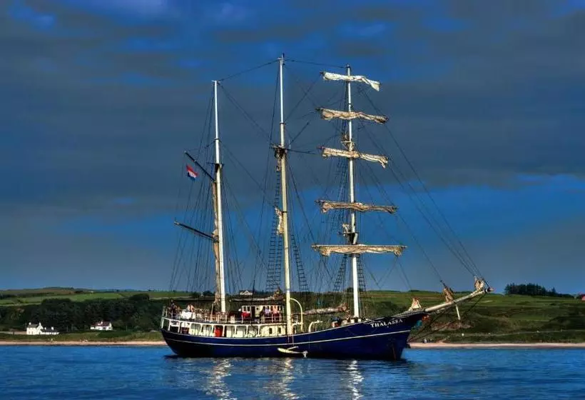 Majatalo Crockatinney Guest House