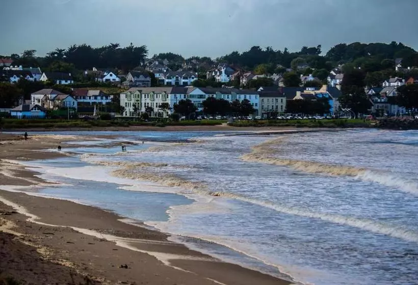 Majatalo Crockatinney Guest House