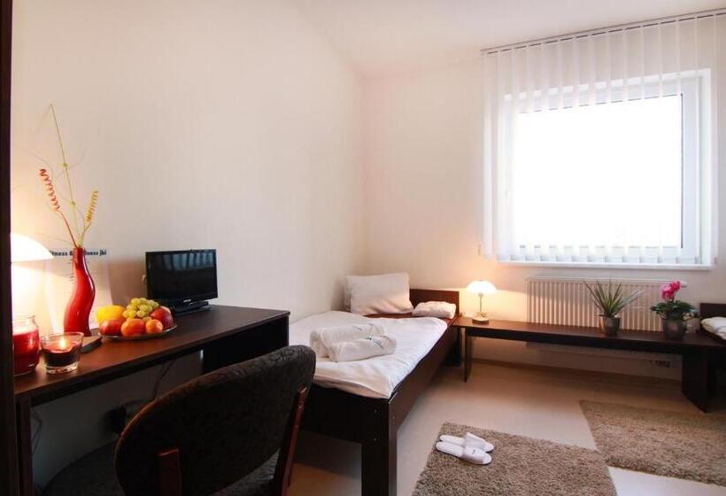 Panzió Jbi Wellness