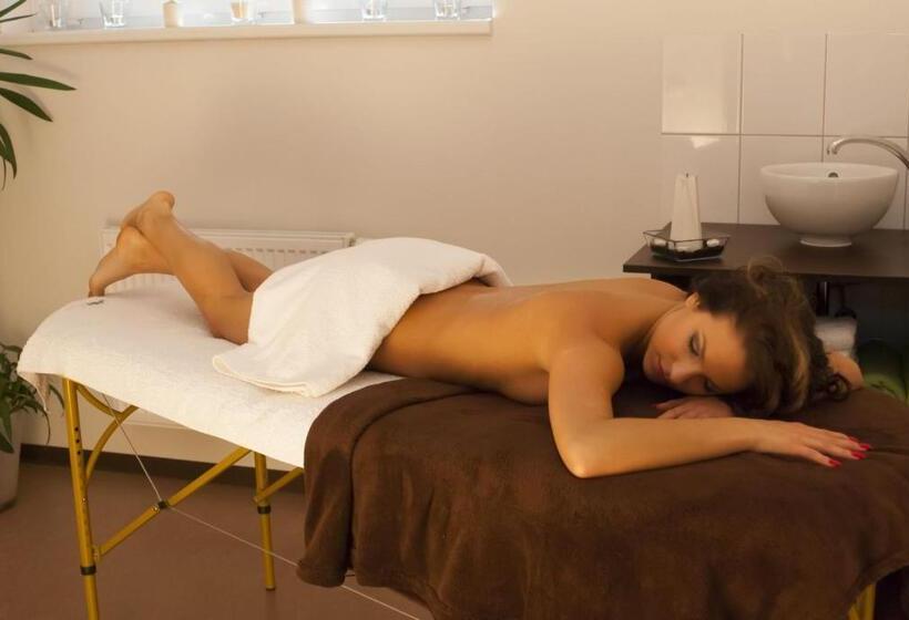 Panzió Jbi Wellness