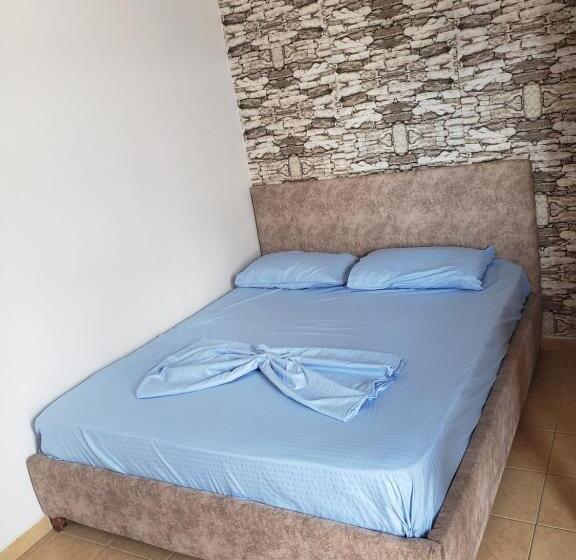 פנסיון Rozafa Velipoje