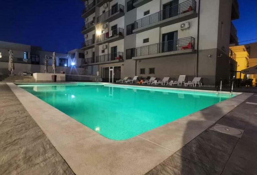 פנסיון Kharisma