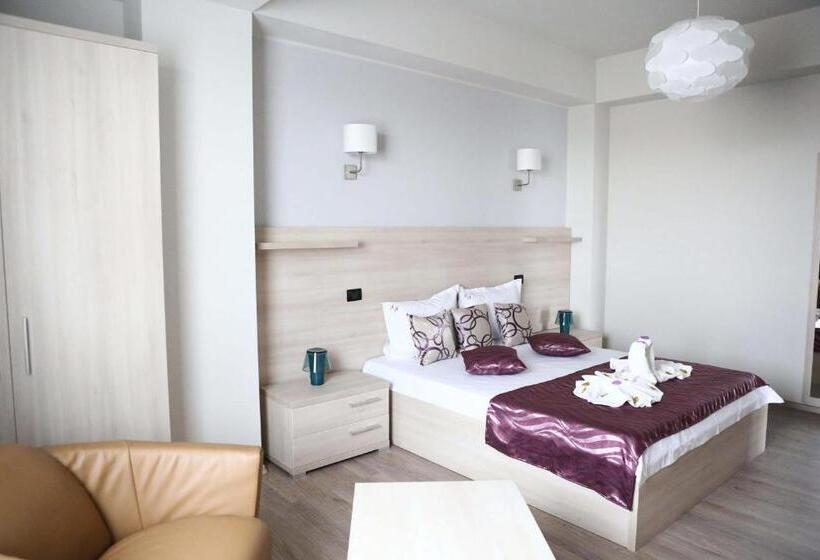 פנסיון Kharisma