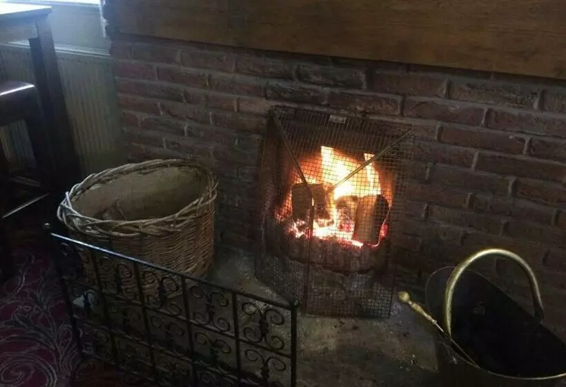 Retkeilymaja George And Dragon Ashbourne