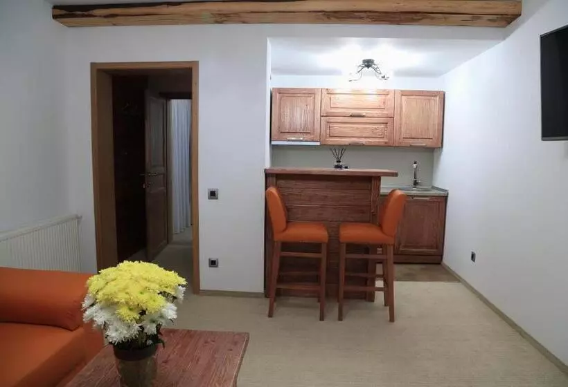 Majatalo La Monitori