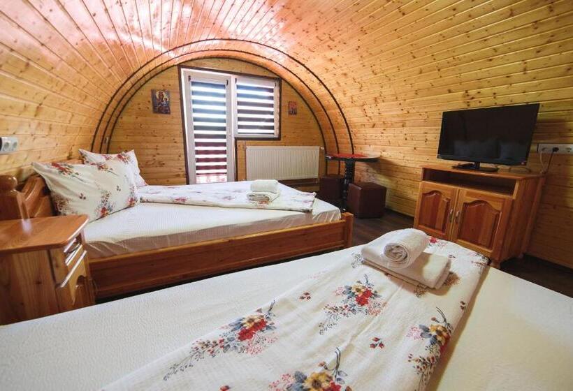 بنسيون Vila Adr