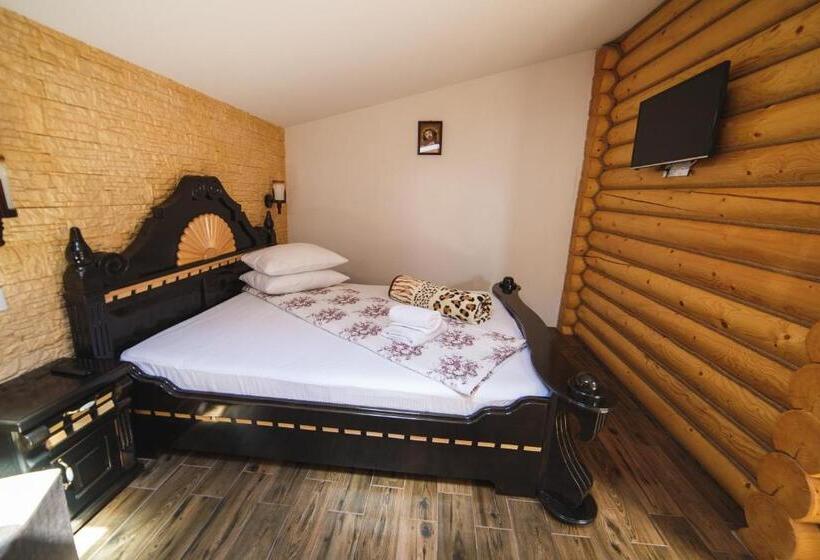 بنسيون Vila Adr