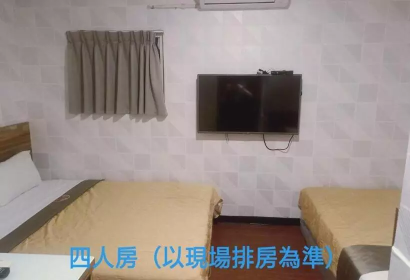 هاستل Yung Feng