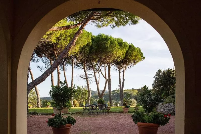 Hotelli Agriturismo Le Querciole