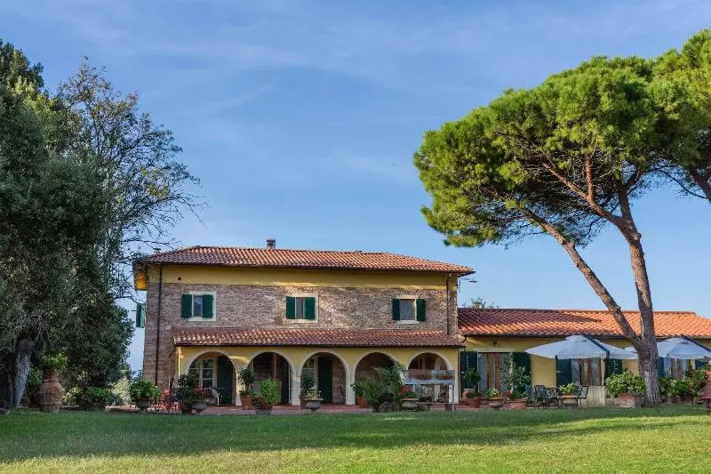 Hotelli Agriturismo Le Querciole