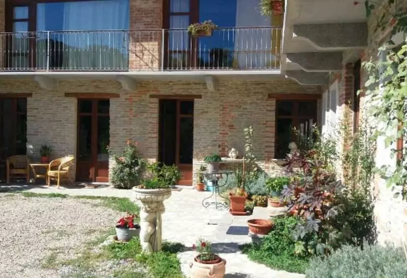 Hotelli Agriturismo Ercolana