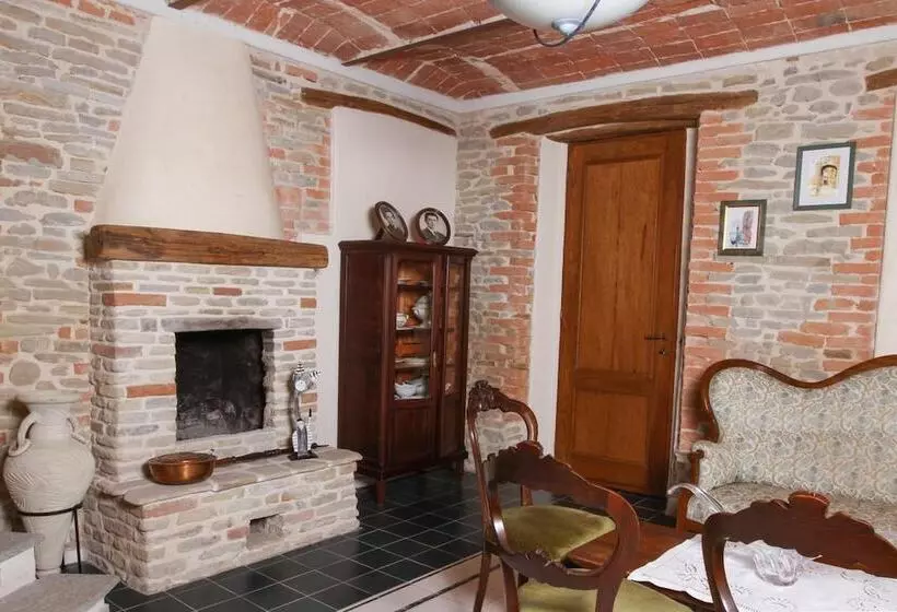 Hotelli Agriturismo Ercolana