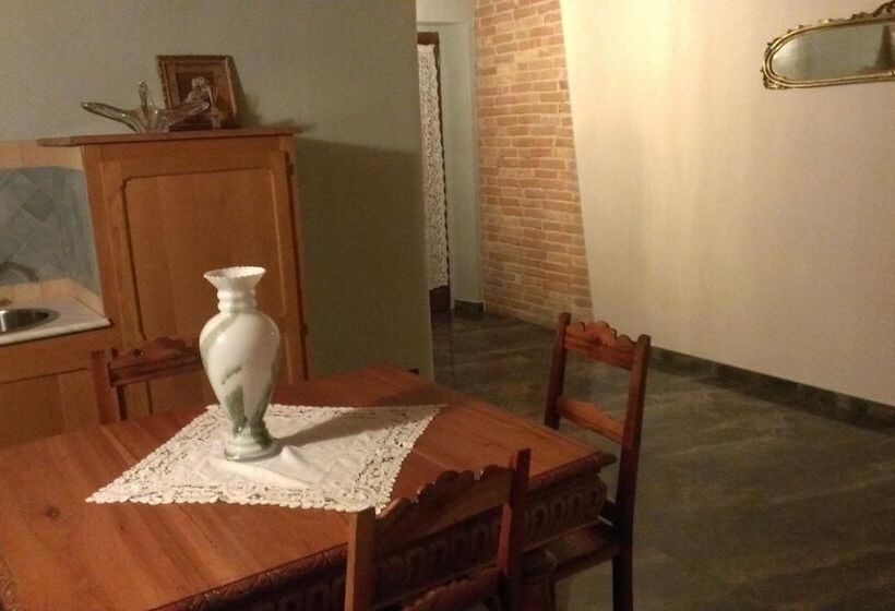 ホテル Agriturismo Ercolana